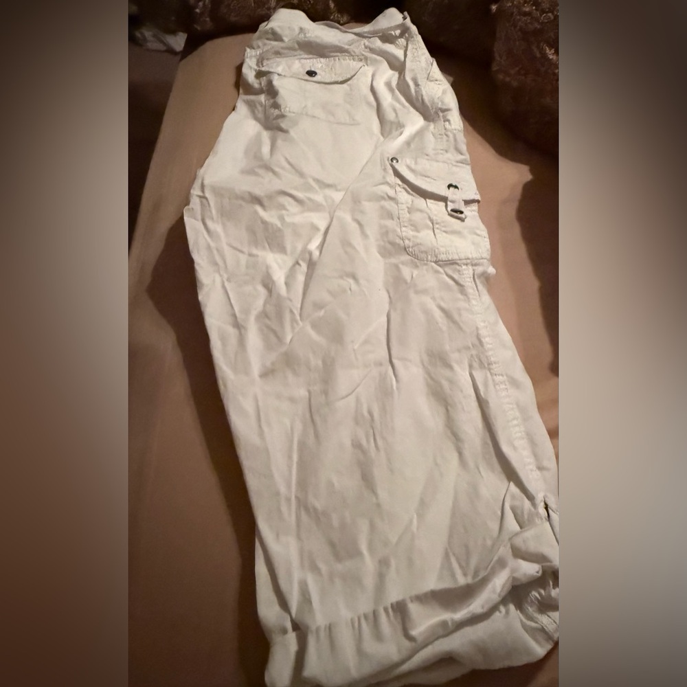 Women’s White Capri roll up Cargo Pants